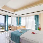 Orpheus - Kalkan, Islamlar