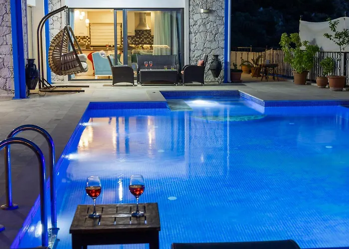 Orpheus - Kalkan, Islamlar