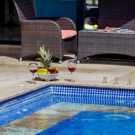 Vilă Orpheus - Kalkan, Islamlar *