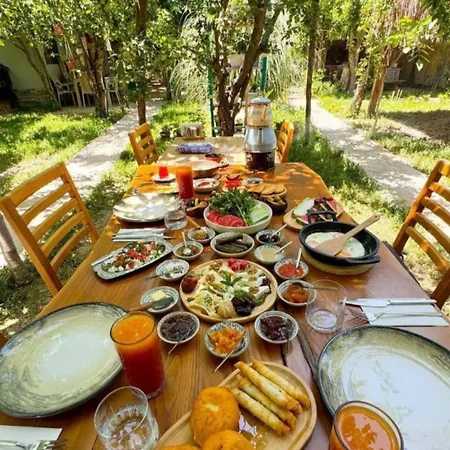 Vilă Orpheus - Kalkan, Islamlar Kaș